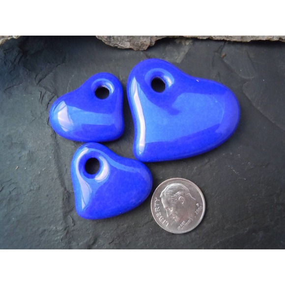 Blue Cast Glass Hearts Pendant Bead Set. C-02 - Picture 1 of 5